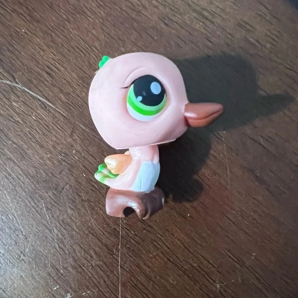 Littlest Pet Shop Baby Bird Swan  Duckling Beak Green Hair Eyes & Tail Cute! - Picture 1 of 4